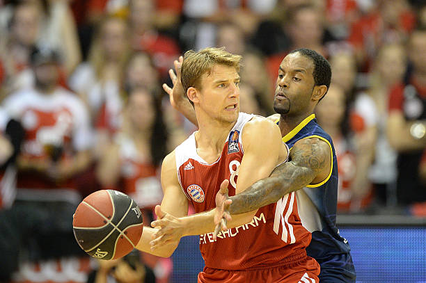 胜算的一方 胜算的一方