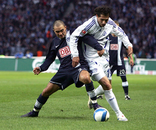 使得他的角 使得他的角